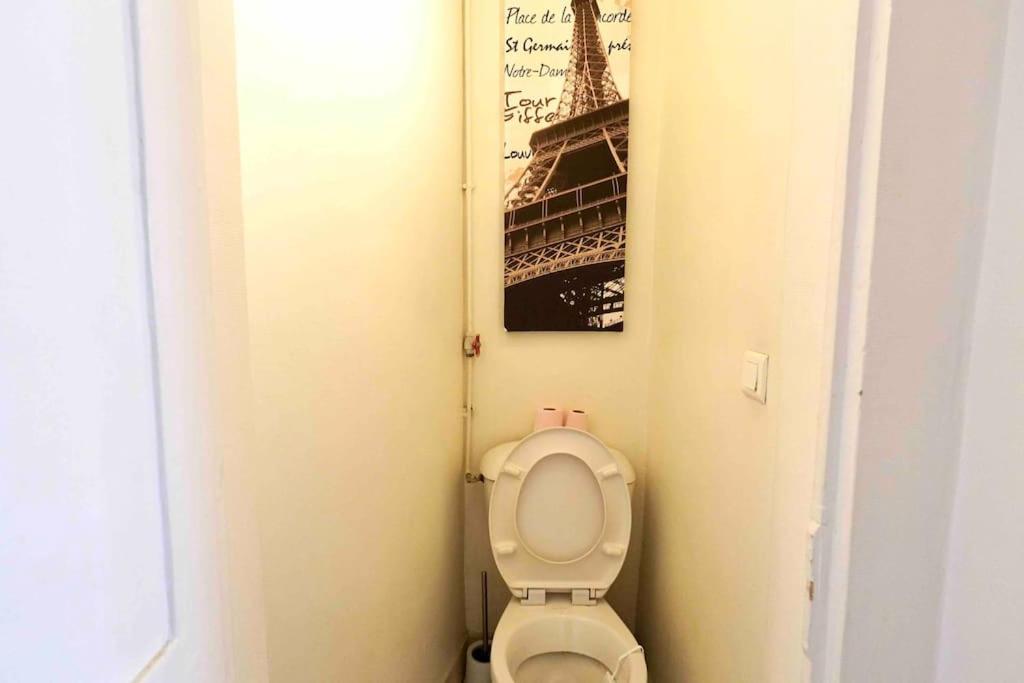 New Spacious Flat Near Montorgueil * Parijs